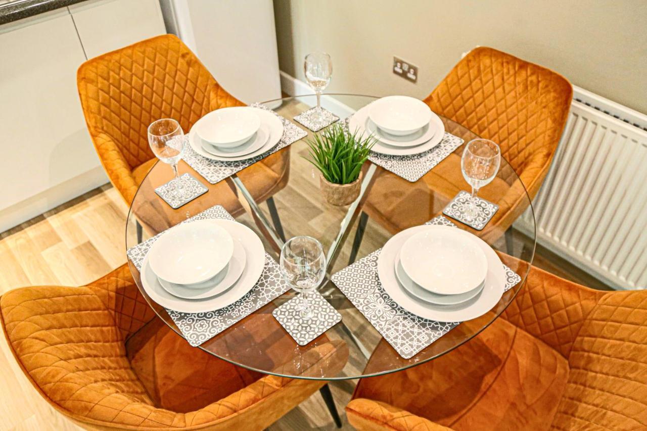 Campbell Park Apartment - City Centre - Free Parking, Balcony, Super-Fast Wifi And Smart Tv With Netflix By Yoko Property Милтон-Кейнс Экстерьер фото