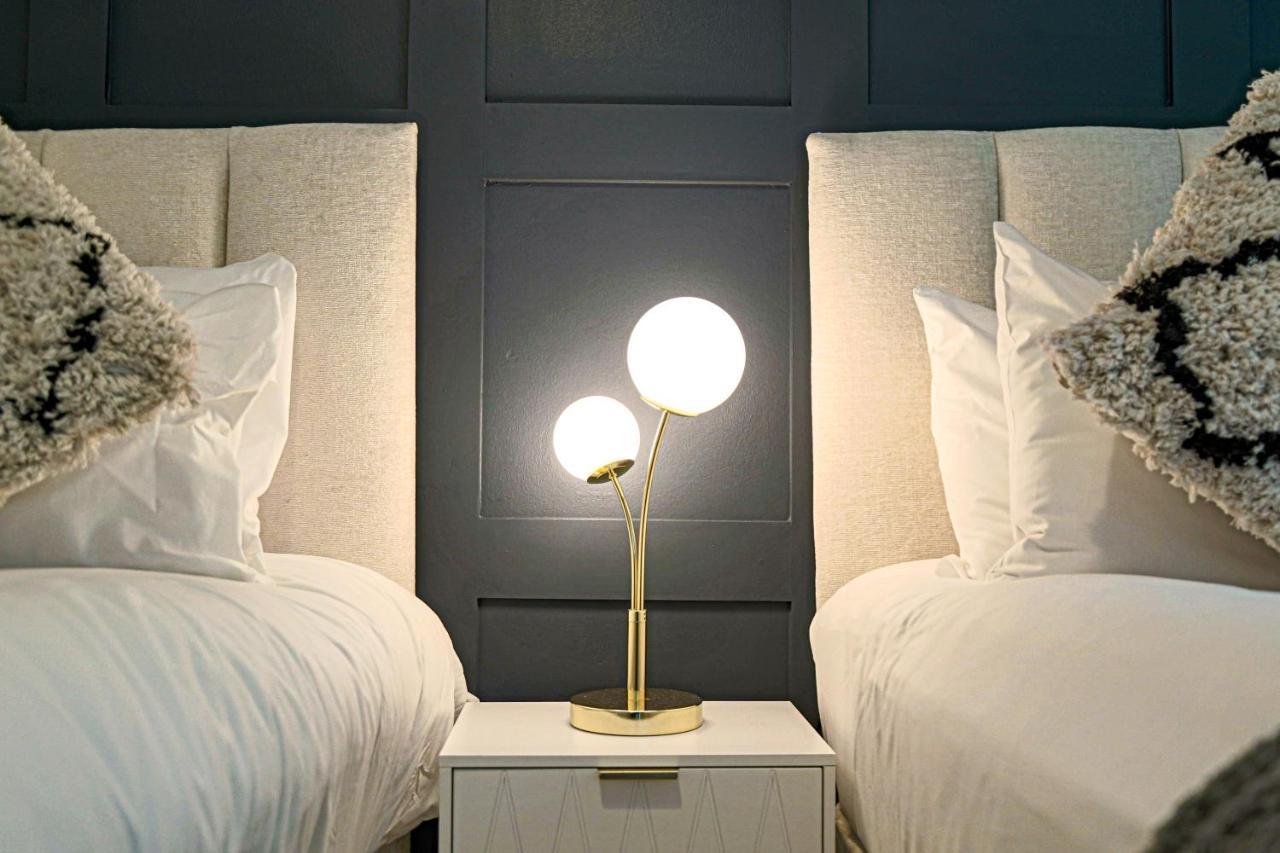 Campbell Park Apartment - City Centre - Free Parking, Balcony, Super-Fast Wifi And Smart Tv With Netflix By Yoko Property Милтон-Кейнс Экстерьер фото